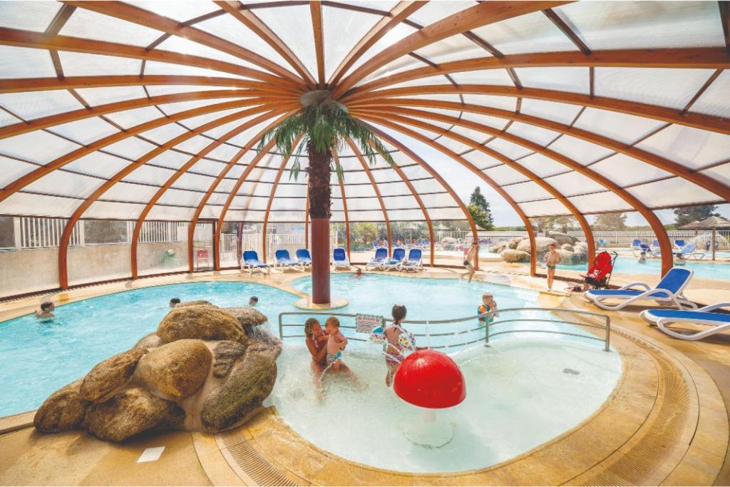 Camping Landudec Esterno foto